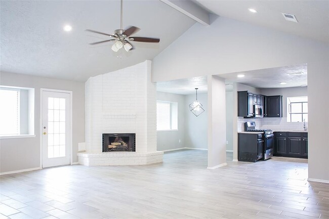 Building Photo - 13318 Raven Roost Dr