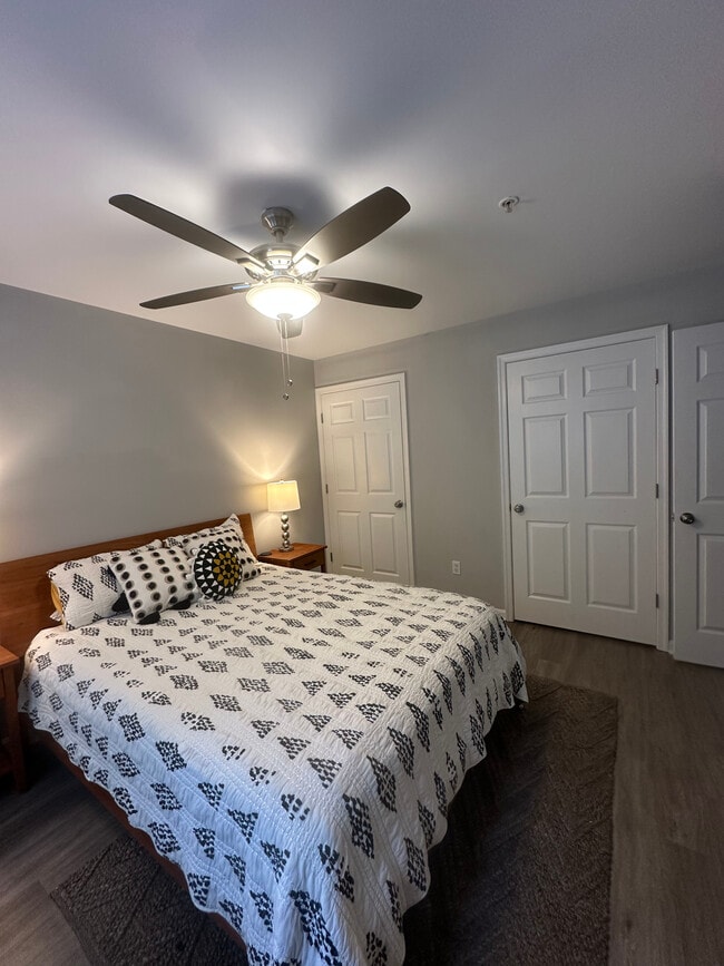 Foto del edificio - 2155 Scotts Crossing Ct