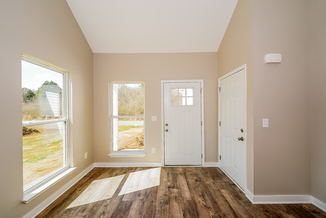 Building Photo - 10 Willowridge Lane