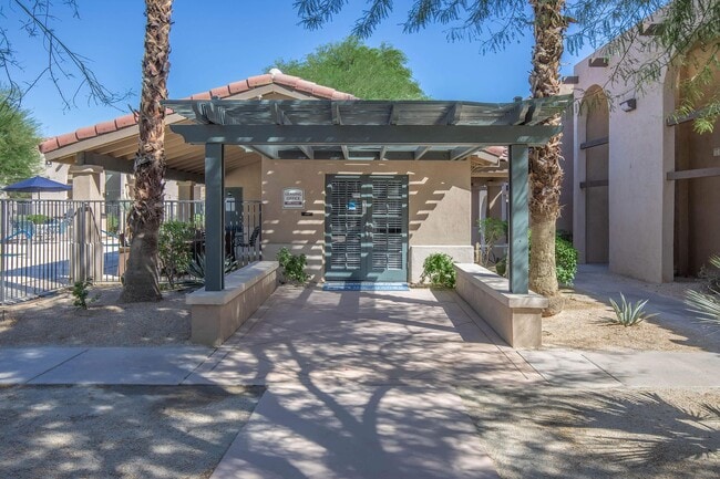 Building Photo - Arches at La Quinta