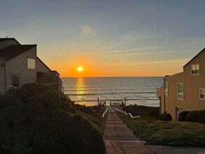 Building Photo - 1837 Milbank Rd