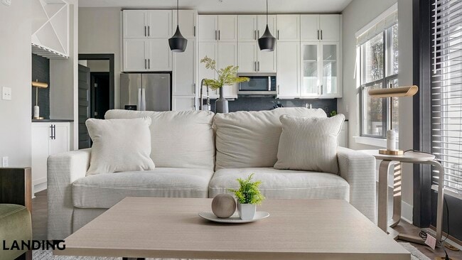 Building Photo - 2550 Blackmon Dr