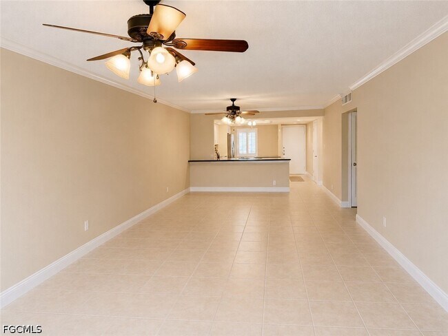 Foto del edificio - 2264 Winkler Ave