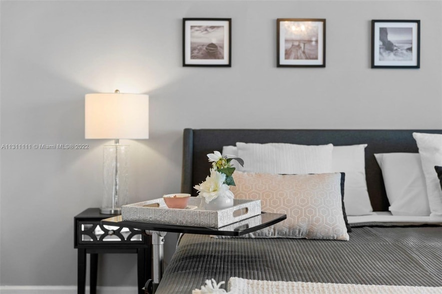 Photo - 18100 N Bay Road Unit 308