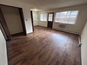 Building Photo - Dartmouth129 (KC-AM)