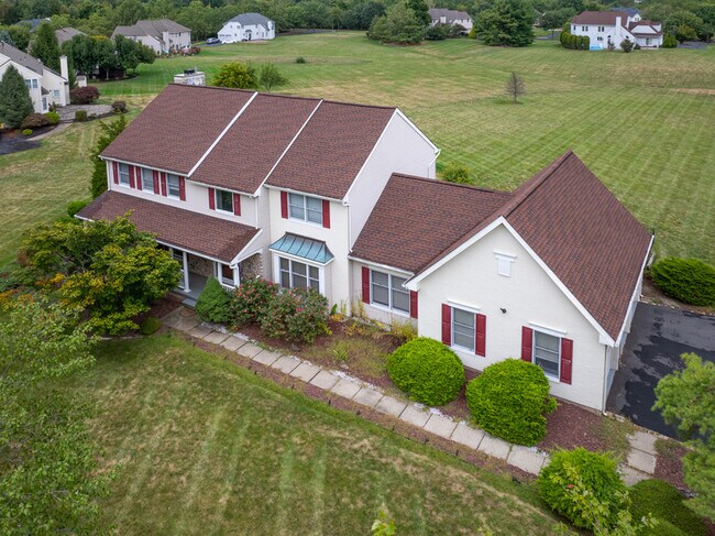 Foto del edificio - 11 Endicott Ln