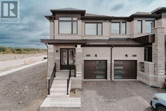 Building Photo - 635 Pollock Grv