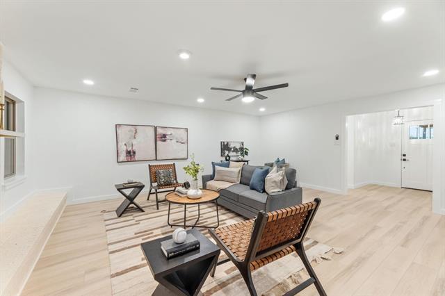 Foto del edificio - 9056 Berkshire Dr