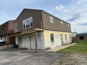 Building Photo - 162 Township Rd 1043