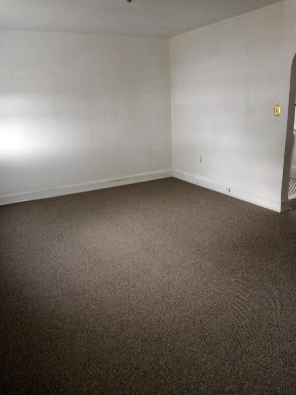 Building Photo - 1027 Desoto Rd