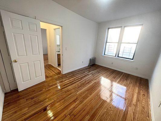 Foto del edificio - 1 bedroom in BRONX NY 10455