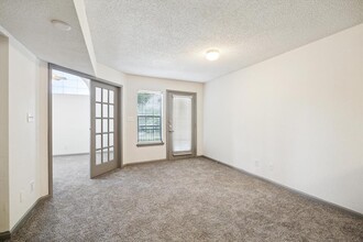 Building Photo - 1710 W T C Jester Blvd