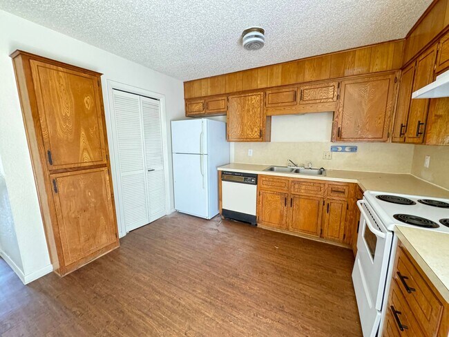 Foto del edificio - 4408 Lake Rd