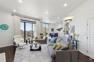 Building Photo - 330 E Las Colinas Blvd