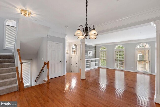 Building Photo - 7121 Point Replete Cir