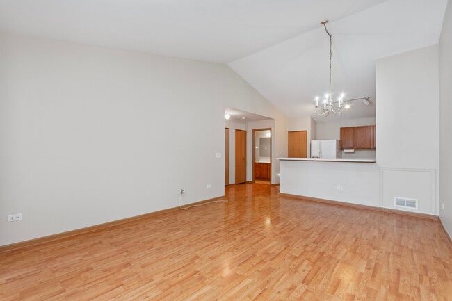 Building Photo - 1452 McClure Rd