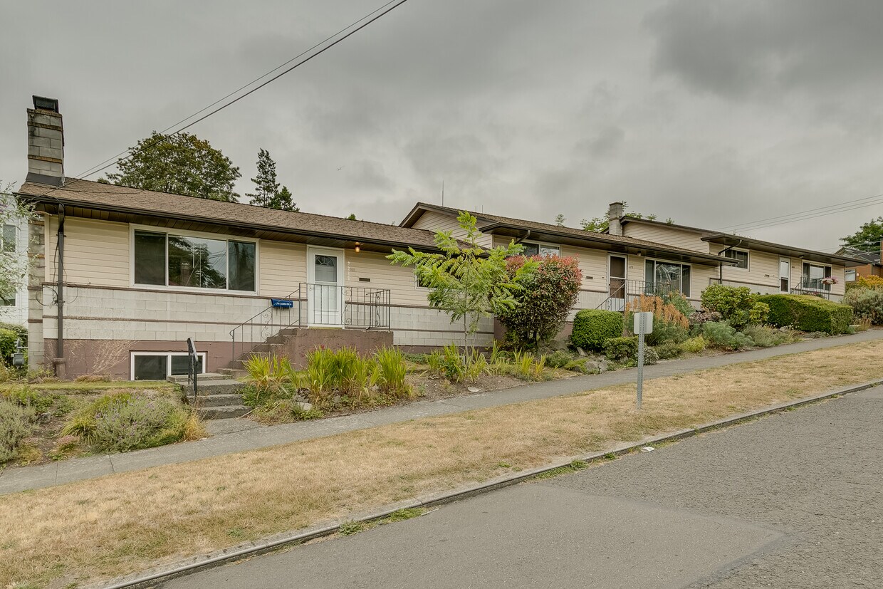 Foto principal - 2217 E Thomas St