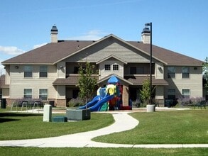 Building Photo - 256 W 3rd St