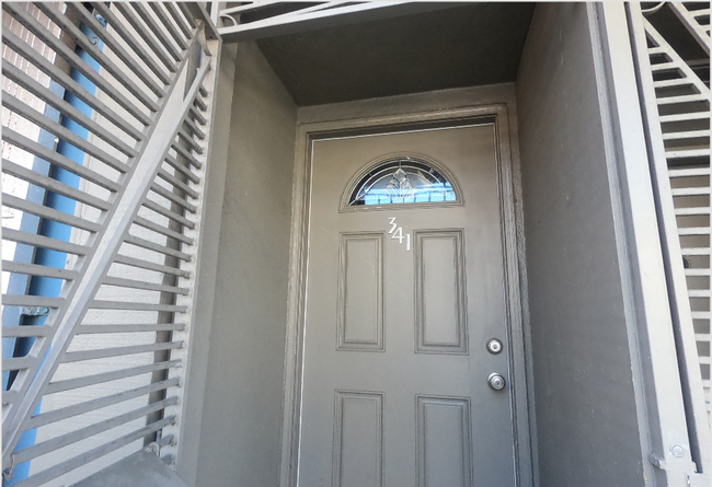 Building Photo - 341 Clement St