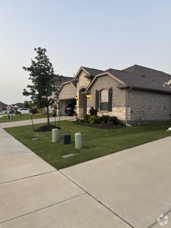 Building Photo - 7204 Black Cherry Ln