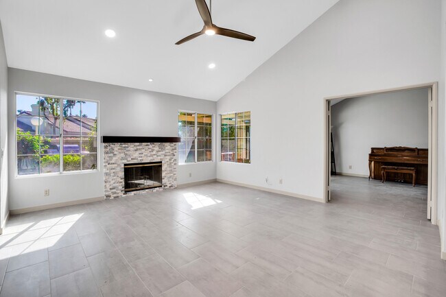 Building Photo - 43500 Via Magellan Dr