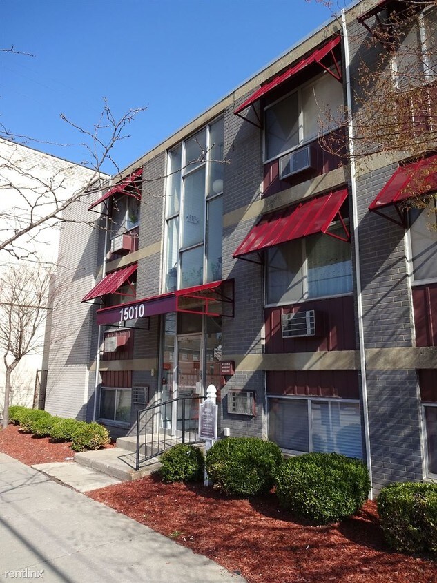 15010 Madison Ave, Lakewood, OH 44107 Condo for Rent in Lakewood, OH