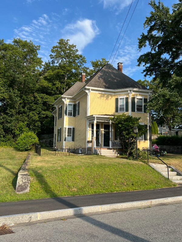 Primary Photo - 27 Church St