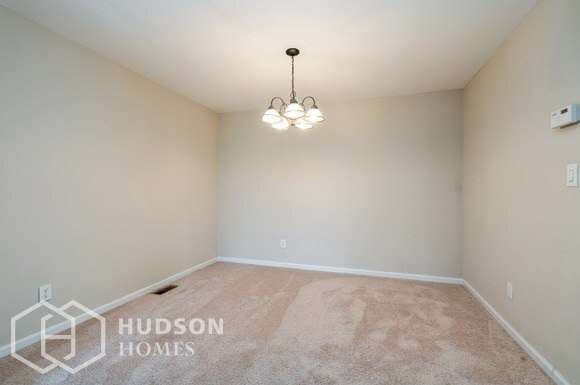 Foto del edificio - 373 Brookfield Dr