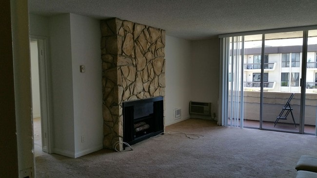 Building Photo - Glen Arbor Villas