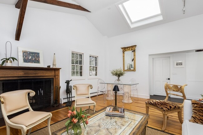 Building Photo - 5 Stacey Ct