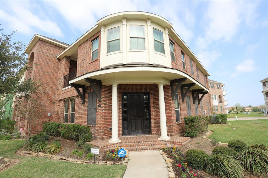 Primary Photo - 118 Stadium Dr