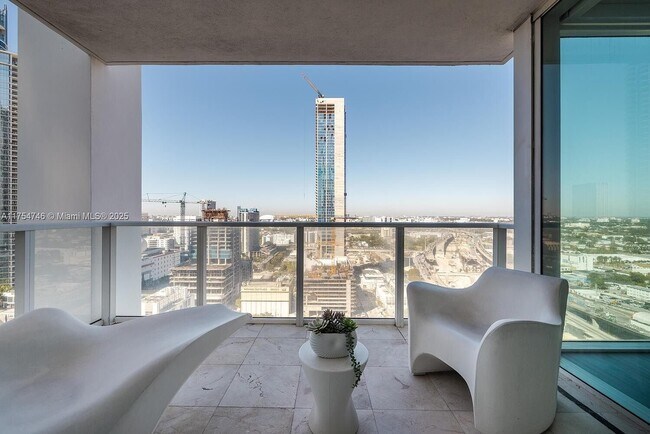 Foto del edificio - 1040 Biscayne Blvd