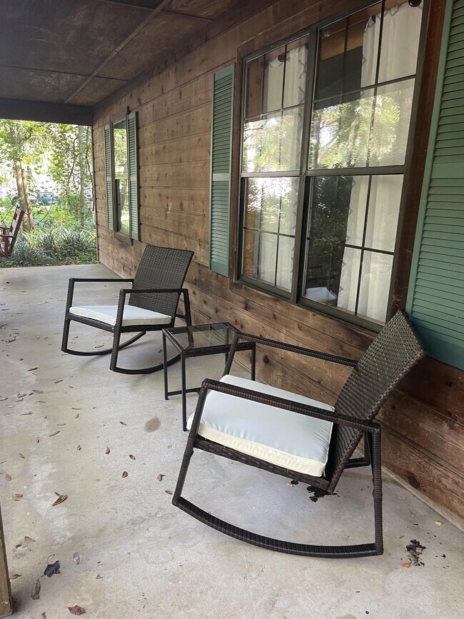 Photo - 1784 Folkstone Rd House