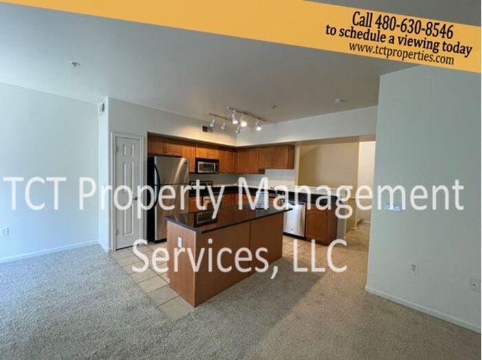 Foto principal - Two Bedroom Condo nestled in Parkside