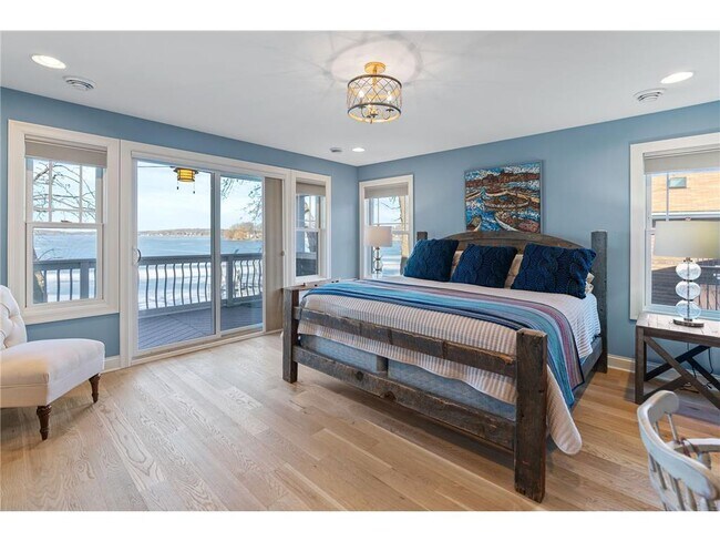 Foto del edificio - 4018 Sunset Dr