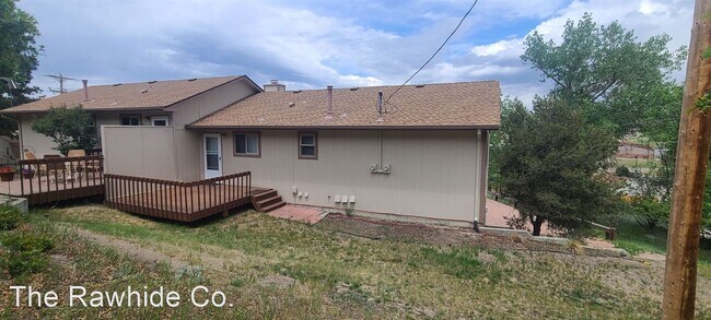 Building Photo - 2 br, 2 bath House - 2825 Roberts Drive #B