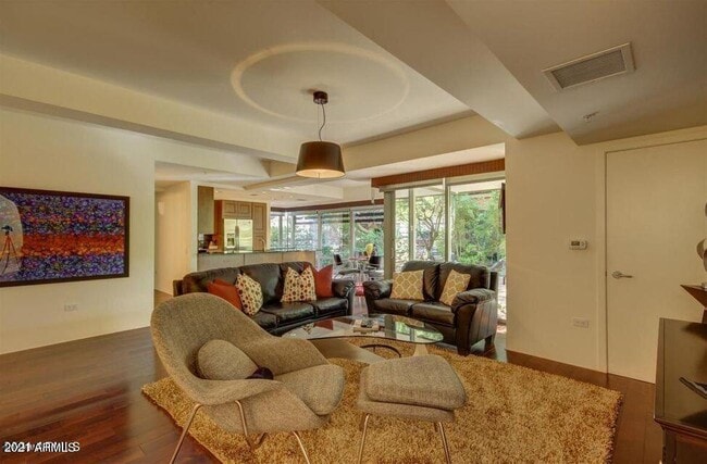 Building Photo - 7151 E Rancho Vista Dr
