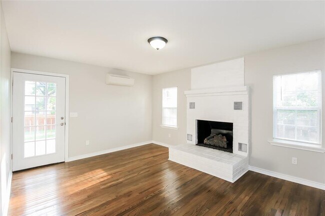 Foto del edificio - 3809 NW 24th St