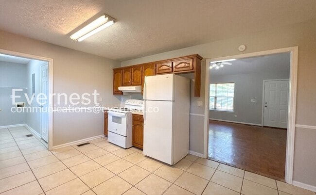 Building Photo - 120 Buckingham Cir