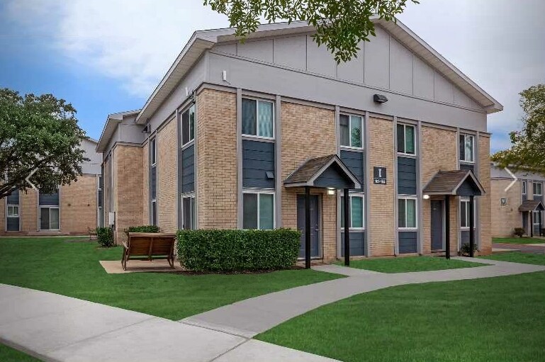 Riverside Townhomes Apartments in Austin, TX