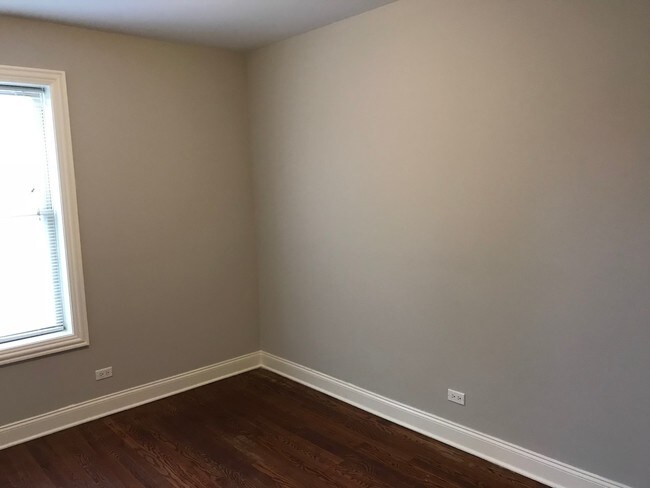 Foto del edificio - 4010 N Hamlin Ave