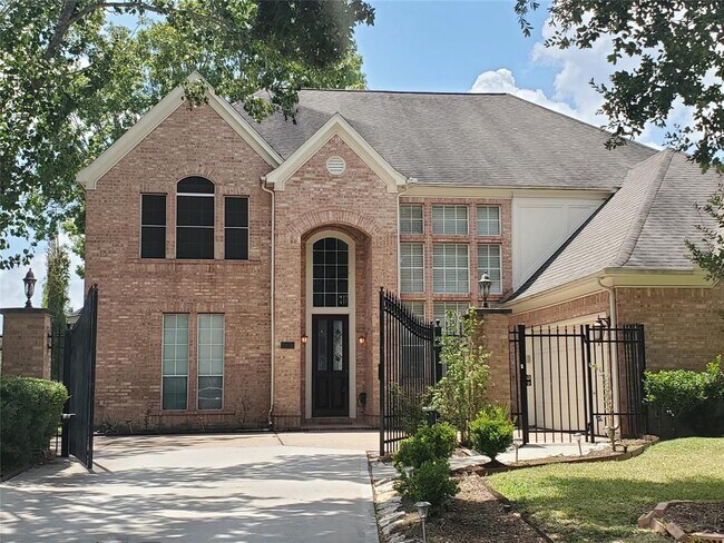 Foto del edificio - 1810 Shoreline Dr