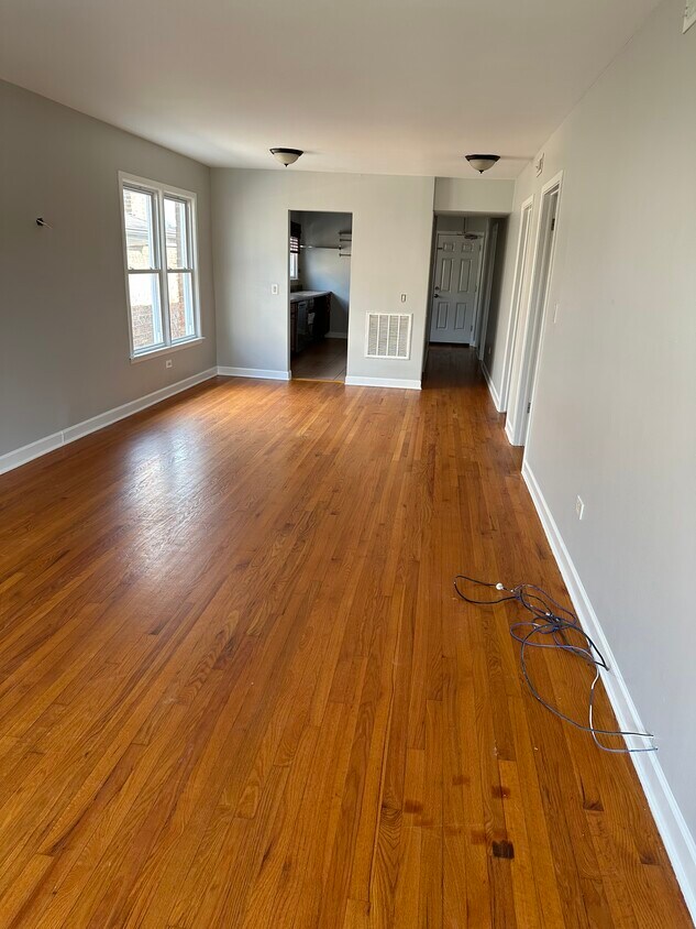 Foto principal - 732 Dobson St