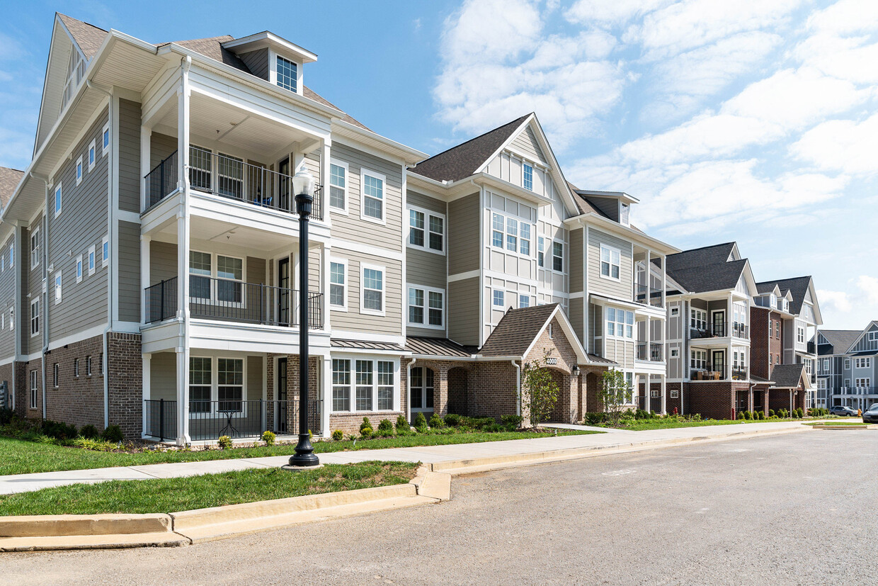 Foto principal - 4000 Shadow Green Dr