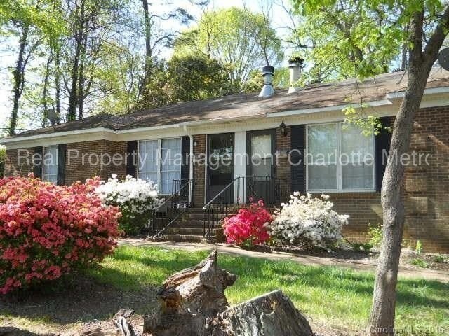 Primary Photo - 6026 Olinda St