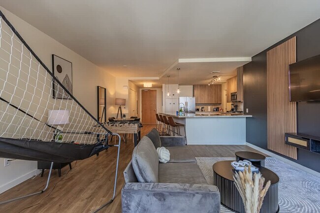 Building Photo - 44 W Monroe St