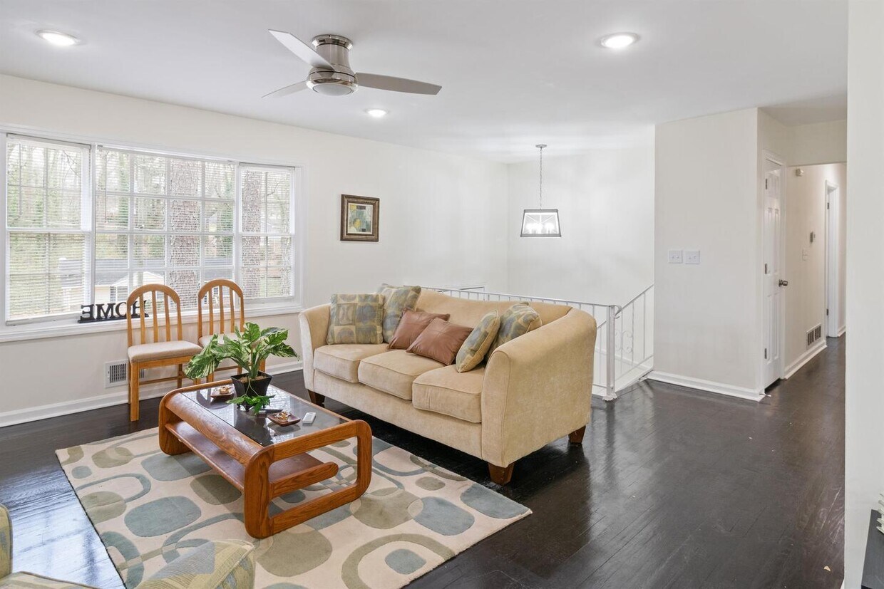 Foto principal - 4092 Lindsey Dr