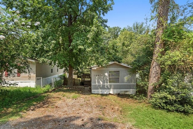 Building Photo - 14431 W Lee Shore Dr