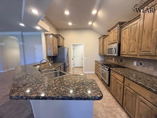 Foto del edificio - 5020 Cypress Ave