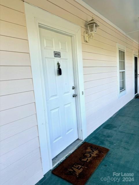 Foto del edificio - 8755 Coralbell Ln